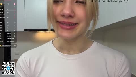 Caroline online show from 04-26-26, 05:43