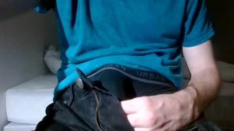 Arek online show from 12-19-25, 05:31