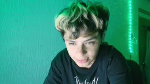 Snapshot of ares_boo chatting on 02-12-25, 05:47 ares online show from 02-12-25, 05:47