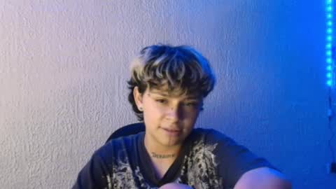 Snapshot of ares_boo chatting on 02-14-25, 01:13 ares online show from 02-14-25, 01:13