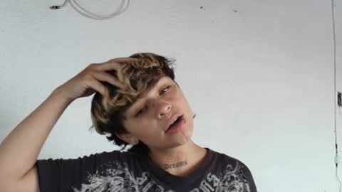 Snapshot of ares_boo chatting on 02-17-25, 07:10 ares online show from 02-17-25, 07:10