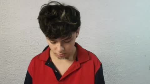 Snapshot of ares_boo chatting on 03-08-25, 11:39 ares online show from 03-08-25, 11:39