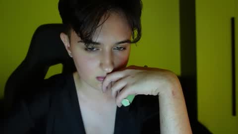 Snapshot of aresnoir chatting on 09-19-25, 07:47 AresNoir online show from 09-19-25, 07:47