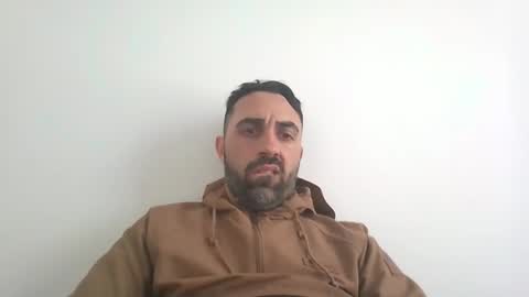 Snapshot of arg31 chatting on 10-27-25, 06:01 arg31 online show from 10-27-25, 06:01