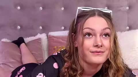 Ariel online show from 12-19-25, 08:27