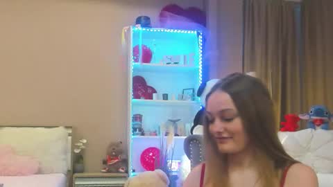 Ariel online show from 03-21-26, 04:32