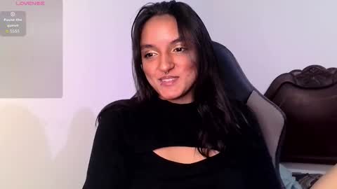 Snapshot of ari_20_ chatting on 10-08-25, 07:22 Bella online show from 10-08-25, 07:22