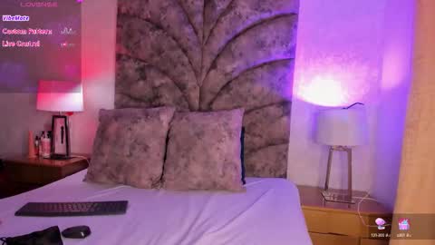 Arianna Baker online show from 10-11-25, 07:23