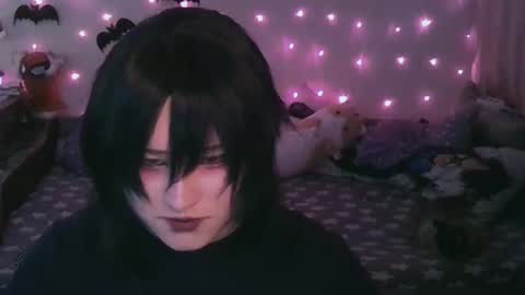 Snapshot of ari_corn chatting on 01-15-25, 04:43 Ahri online show from 01-15-25, 04:43