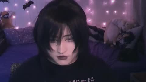 Snapshot of ari_corn chatting on 03-05-25, 03:51 Ahri online show from 03-05-25, 03:51