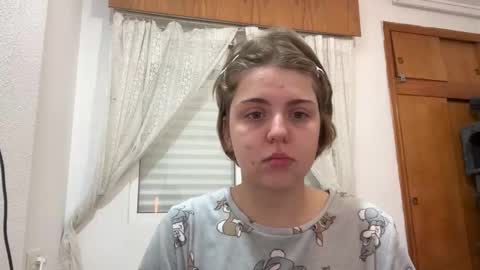 ari_crystal online show from 03-10-26, 06:13