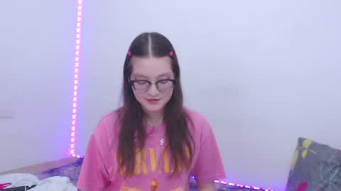 Ahri James online show from 09-18-25, 11:18