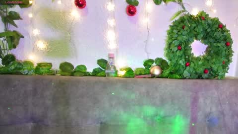 Snapshot of ari_kat666 chatting on 12-14-24, 05:18 ari online show from 12-14-24, 05:18