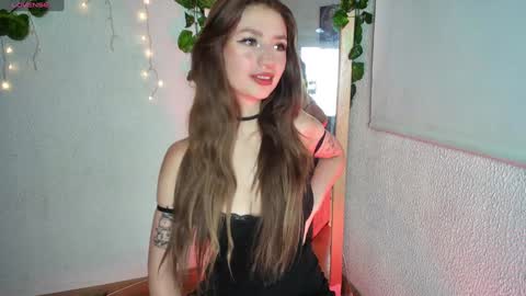 Snapshot of ari_kat666 chatting on 01-09-25, 02:43 ari online show from 01-09-25, 02:43