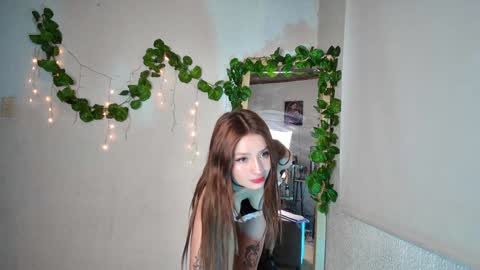 Snapshot of ari_kat666 chatting on 01-16-25, 02:30 ari online show from 01-16-25, 02:30