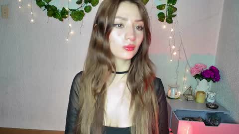 Snapshot of ari_kat666 chatting on 02-10-25, 02:52 ari online show from 02-10-25, 02:52