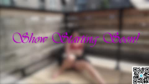 Snapshot of ari_lovexo chatting on 09-20-25, 08:43 Ari and Penn online show from 09-20-25, 08:43