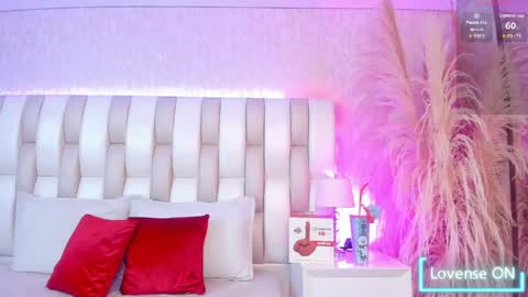 ari_lynn_ online show from 04-23-26, 03:08