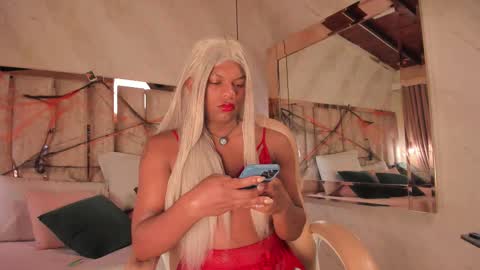 Snapshot of ari_monet chatting on 10-26-25, 11:38 ARI online show from 10-26-25, 11:38