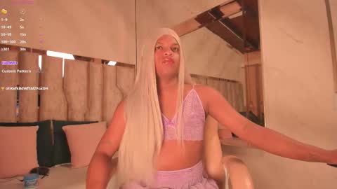 Snapshot of ari_monet chatting on 11-24-25, 01:49 ARI online show from 11-24-25, 01:49