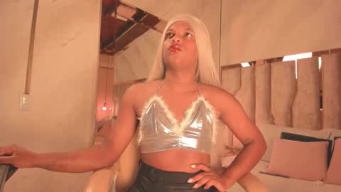 Snapshot of ari_monet chatting on 12-01-25, 11:48 ARI online show from 12-01-25, 11:48