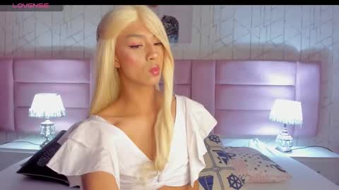 Snapshot of ari_sunshine chatting on 12-18-24, 07:52 Ari  online show from 12-18-24, 07:52