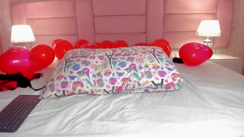 Snapshot of ari_sunshine chatting on 02-17-25, 04:09 Ari  online show from 02-17-25, 04:09