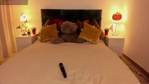 aria69stars online show from 10-31-25, 04:08