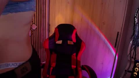 Snapshot of aria__gold chatting on 02-27-26, 09:26 aria__gold online show from 02-27-26, 09:26