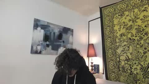 aria y orien  online show from 11-14-25, 11:09