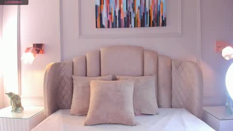 Aria  online show from 01-04-25, 02:25