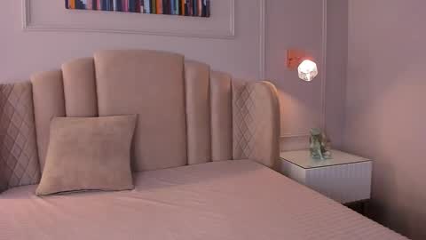 Aria  online show from 02-09-25, 03:32