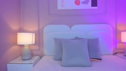 Aria  online show from 10-09-25, 02:31