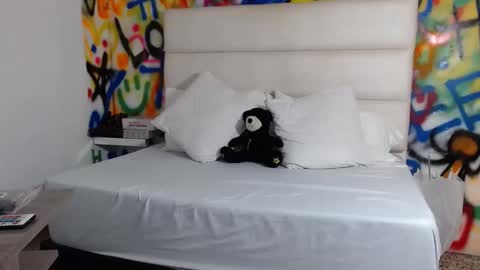 Snapshot of aria_martiin chatting on 12-05-24, 11:49 aria online show from 12-05-24, 11:49