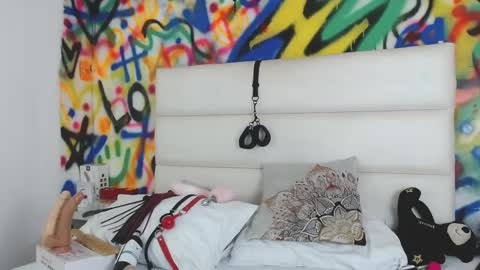 Snapshot of aria_martiin chatting on 03-10-25, 03:30 aria online show from 03-10-25, 03:30