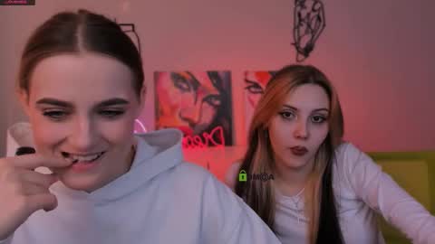 Luna online show from 11-07-25, 05:51