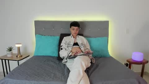 Aria Quintero online show from 10-09-25, 11:30