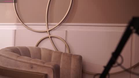 Snapshot of ariaa_isabell chatting on 11-12-25, 06:41 Ariaa online show from 11-12-25, 06:41