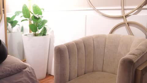 Snapshot of ariaa_isabell chatting on 11-28-25, 01:03 Ariaa online show from 11-28-25, 01:03