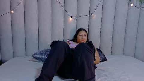 A R I A  B E N E T T  online show from 07-17-26, 12:28