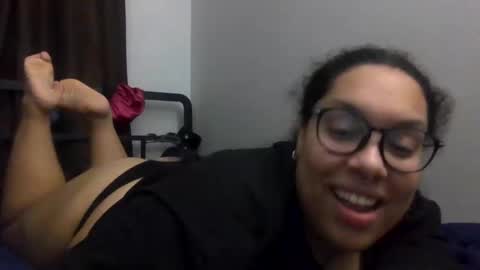 Snapshot of ariad256 chatting on 12-12-24, 04:15 Aria D online show from 12-12-24, 04:15