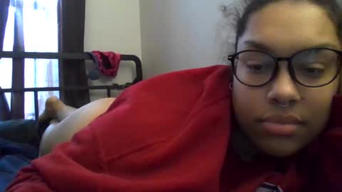 Snapshot of ariad256 chatting on 12-16-24, 04:49 Aria D online show from 12-16-24, 04:49