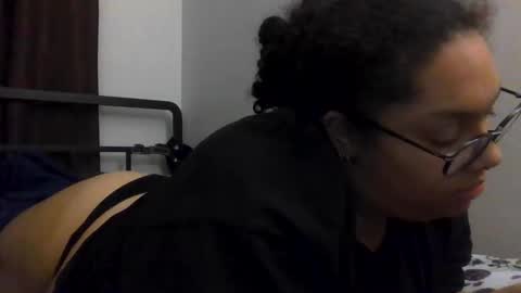 Snapshot of ariad256 chatting on 12-19-24, 05:07 Aria D online show from 12-19-24, 05:07