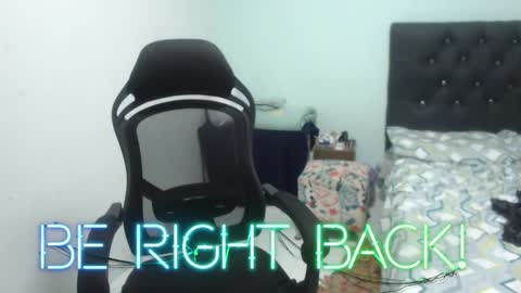 ...Ariana... online show from 02-10-26, 06:01