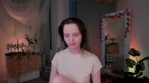 Snapshot of ariadna_s chatting on 02-17-25, 02:53 Ariadna online show from 02-17-25, 02:53