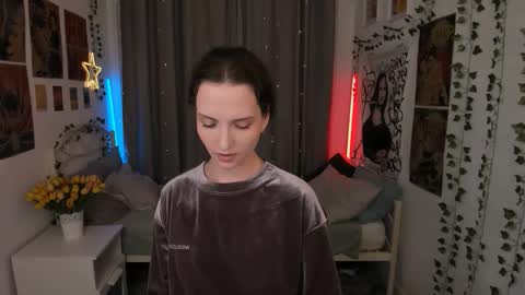 Snapshot of ariadna_s chatting on 09-13-25, 10:20 Ariadna online show from 09-13-25, 10:20