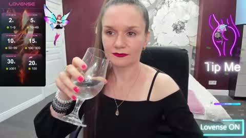 Snapshot of ariagrays chatting on 09-14-25, 08:35 AriaGray online show from 09-14-25, 08:35