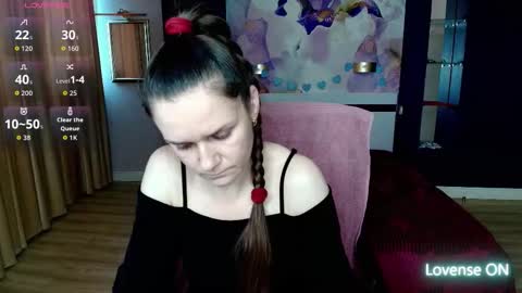 Snapshot of ariagrays chatting on 02-16-26, 01:29 AriaGray online show from 02-16-26, 01:29