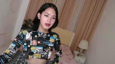 Christine  JorgensenChristmas wish breasts implants  online show from 01-10-25, 07:57