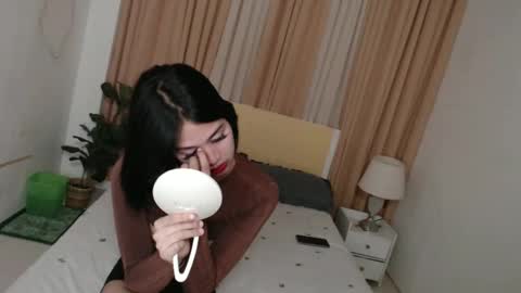 Christine  JorgensenChristmas wish breasts implants  online show from 02-09-25, 01:03